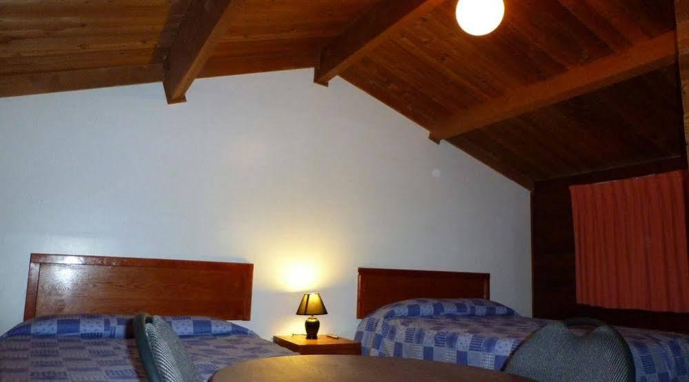 Rocky Inn Вейлмаунт Экстерьер фото